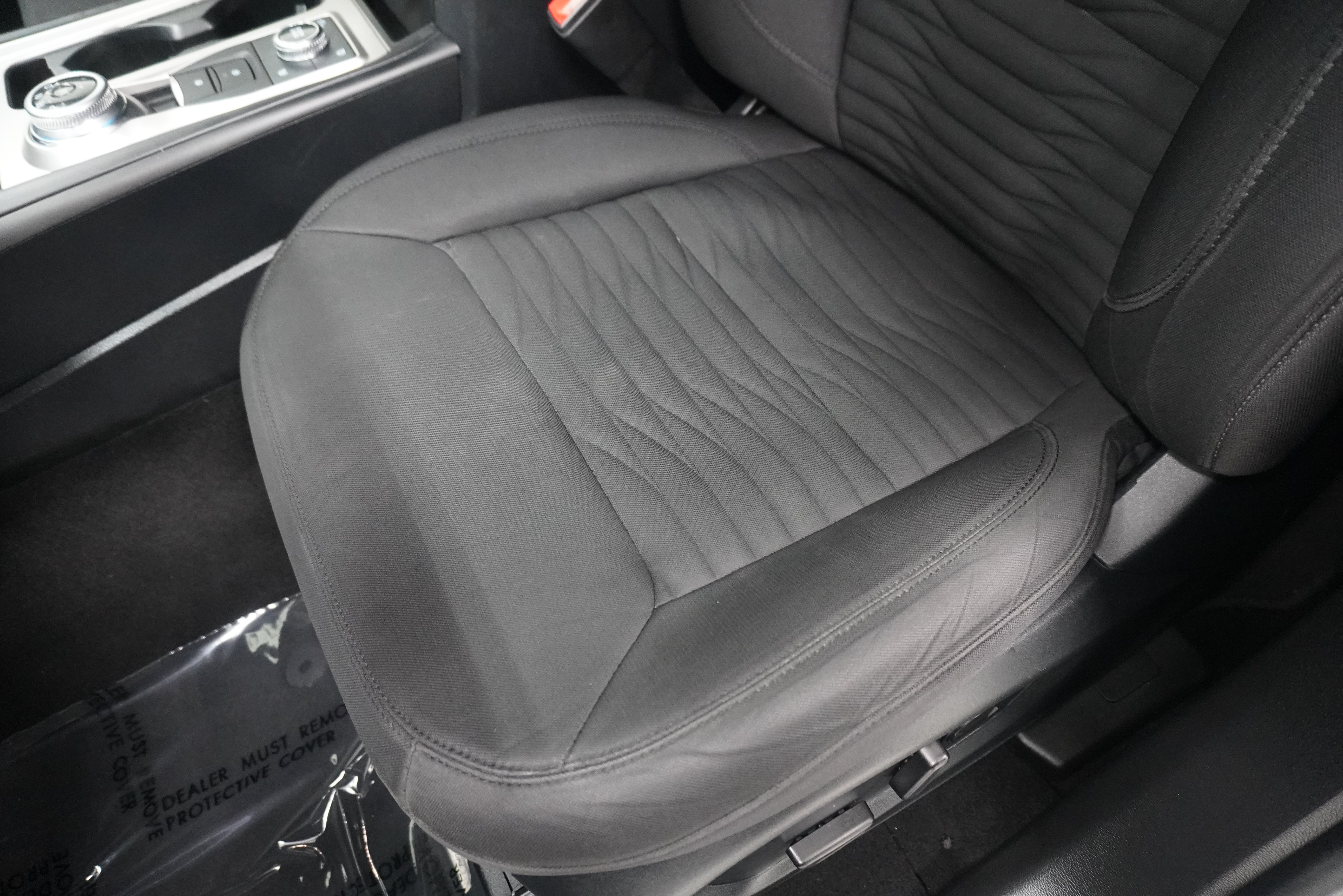 Used 2020 Ford Explorer XLT AWD/4WD image 11