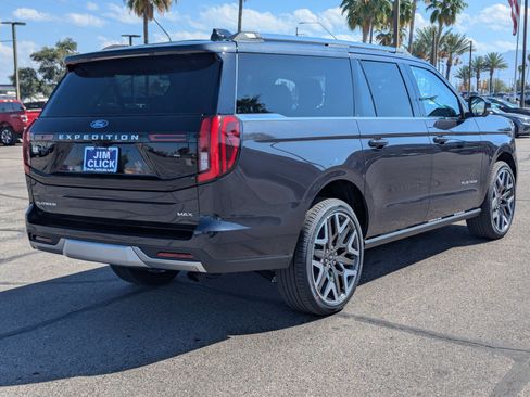 New 2026 Ford Expedition Max Platinum w/ Platinum Ultimate Package AWD/4WD image 2