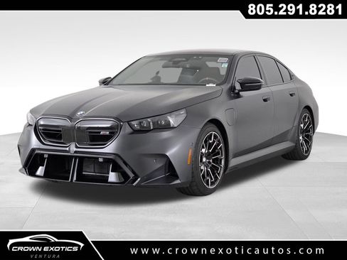 Used 2026 BMW M5 w/ Executive Package AWD/4WD image 3