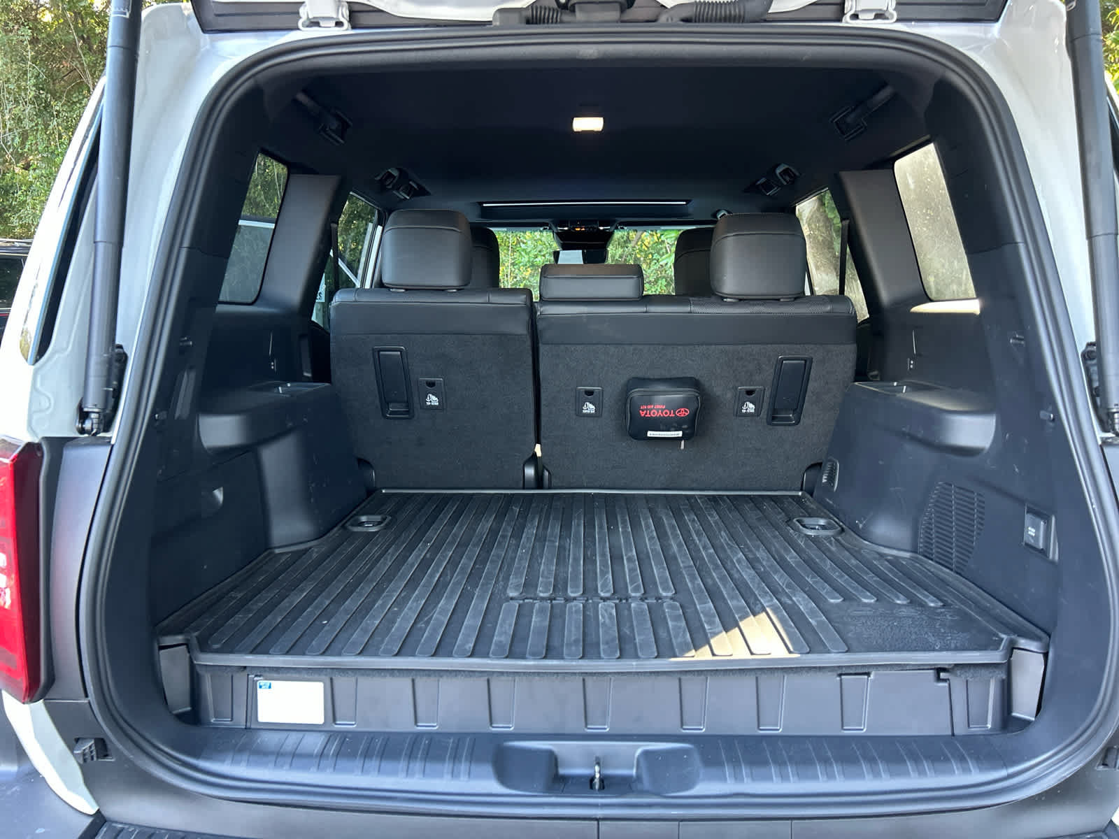 Used 2025 Toyota Land Cruiser w/ Premium Package AWD/4WD image 10