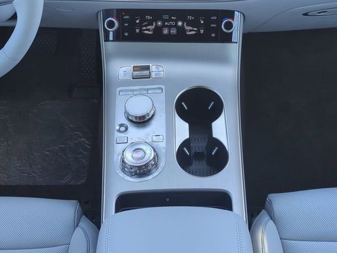 New 2026 Genesis GV70 2.5T Advanced image 18