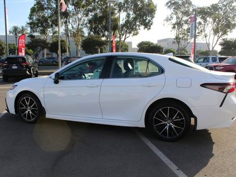 Certified 2023 Toyota Camry SE FWD image 11