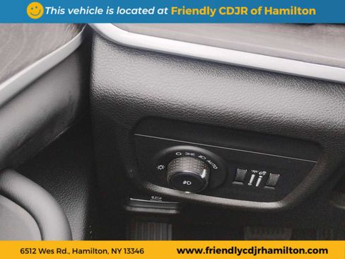 New 2025 Jeep Grand Cherokee L Limited w/ Black Appearance Package image 15