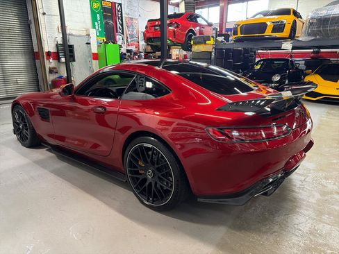 Used 2018 Mercedes-Benz AMG GT S image 9