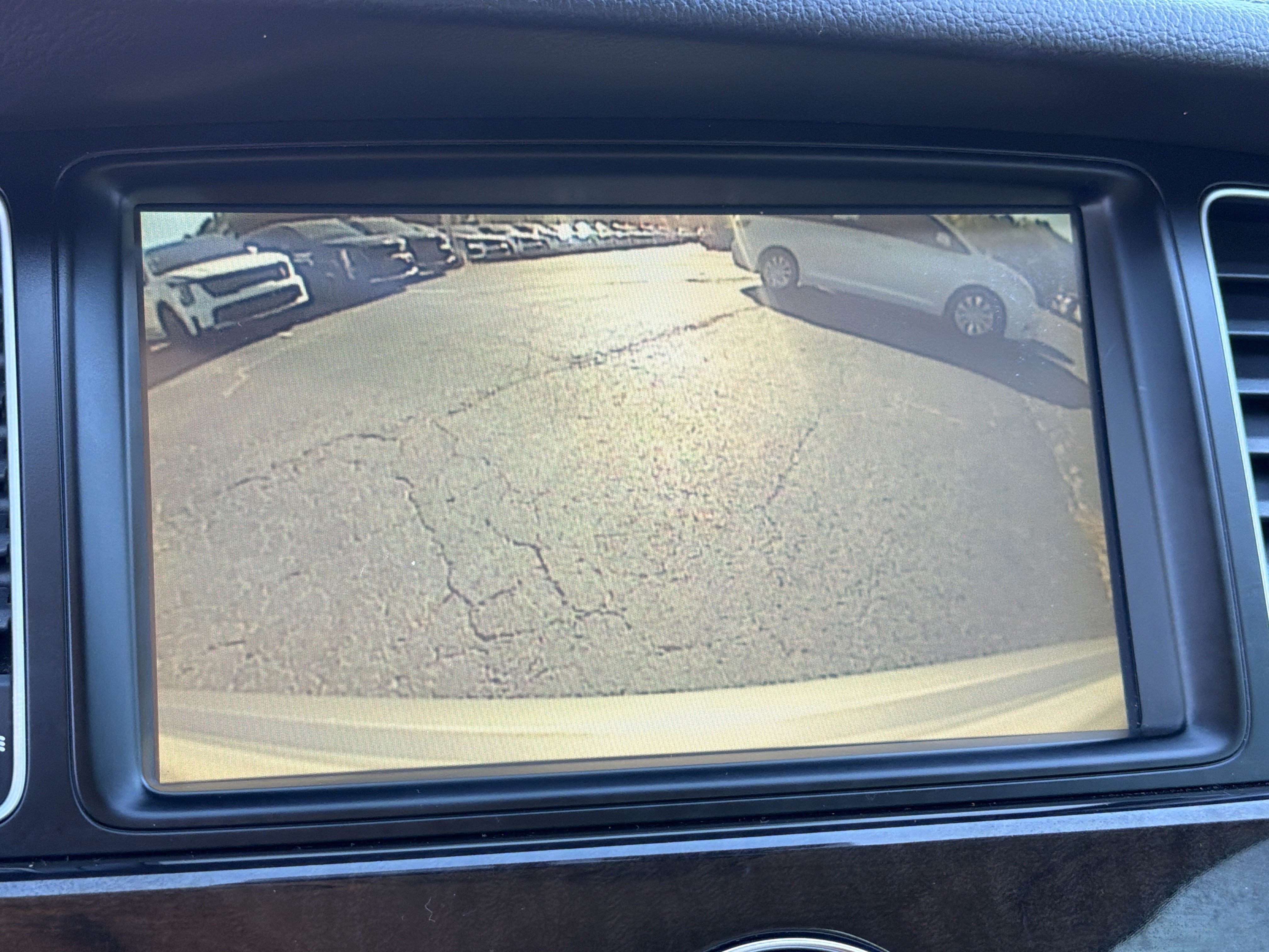 Used 2015 Kia Cadenza Premium w/ Luxury Package FWD image 4