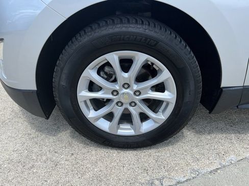 Used 2019 Chevrolet Equinox LT FWD image 33
