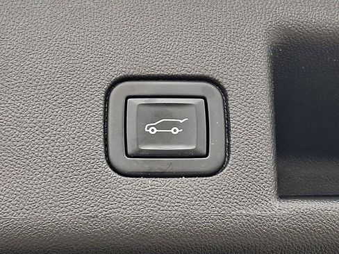 Used 2022 Chevrolet Equinox LT image 30