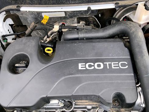 Used 2022 GMC Terrain SLT FWD image 33