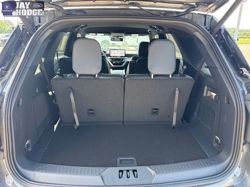 New 2026 Ford Explorer ST-Line w/ ST-Line Street Pack RWD image 33