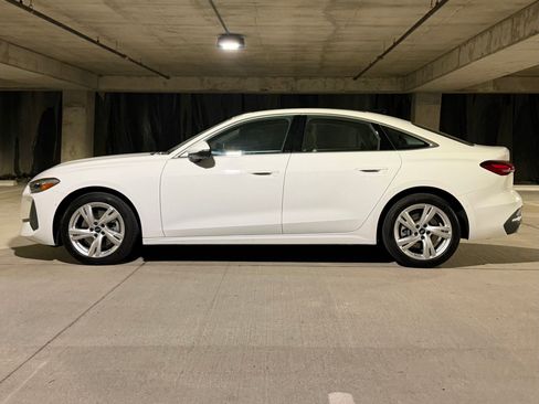 Used 2025 Audi A5 2.0T Premium w/ Convenience Package AWD/4WD image 2