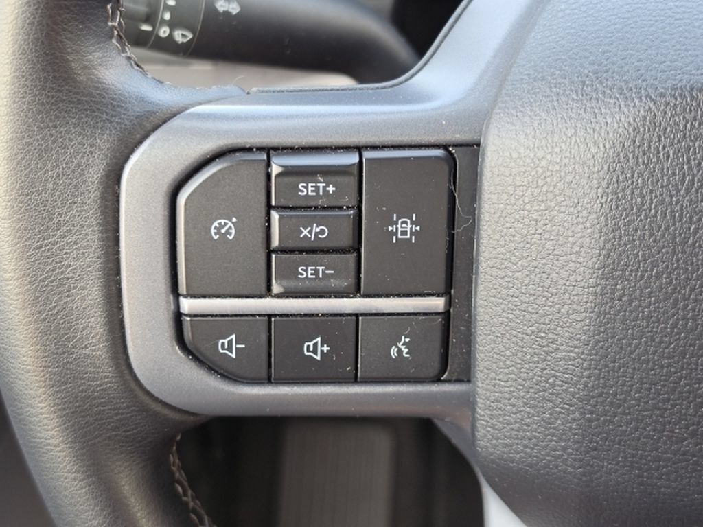 Used 2025 Ford F150 XLT w/ Equipment Group 301A Standard AWD/4WD image 17