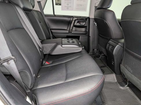 Used 2018 Toyota 4Runner TRD Off-Road Premium AWD/4WD image 42