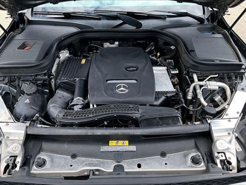 Used 2017 Mercedes-Benz GLC 300 image 32