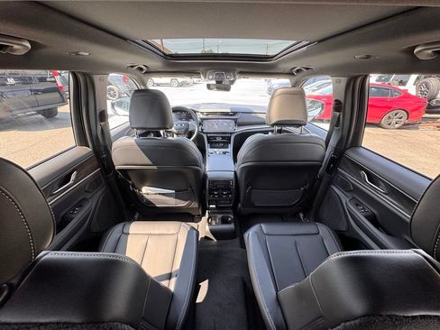 New 2026 Jeep Grand Cherokee L Limited AWD/4WD image 23