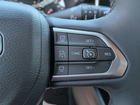 Used 2025 Jeep Compass Limited AWD/4WD image 19