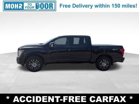 Used 2020 Nissan Titan SV w/ SV Convenience Package image 2