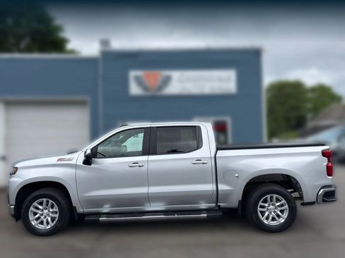 Used 2019 Chevrolet Silverado 1500 LT w/ Texas Edition AWD/4WD image 3