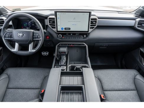 Used 2025 Toyota Tundra Limited image 18