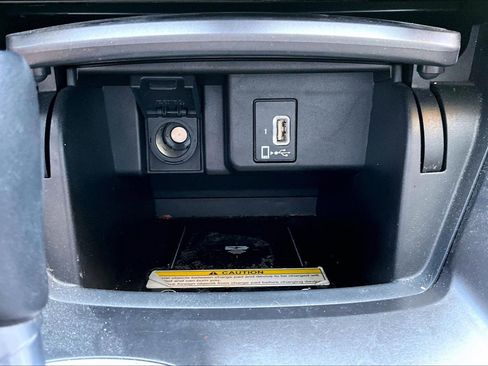 Used 2018 Honda Accord Touring image 24