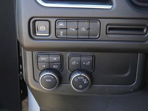 Used 2024 Chevrolet Tahoe LT image 23