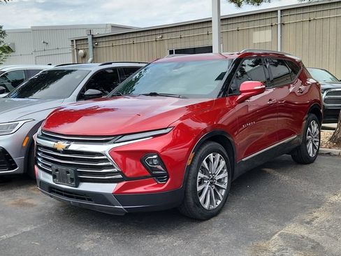 Used 2024 Chevrolet Blazer Premier w/ Driver Confidence II Package AWD/4WD image 3