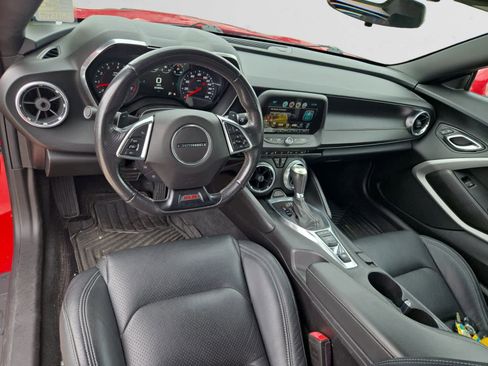 Used 2018 Chevrolet Camaro SS RWD image 10