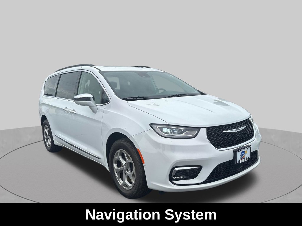 Used 2022 Chrysler Pacifica Limited AWD/4WD image 9