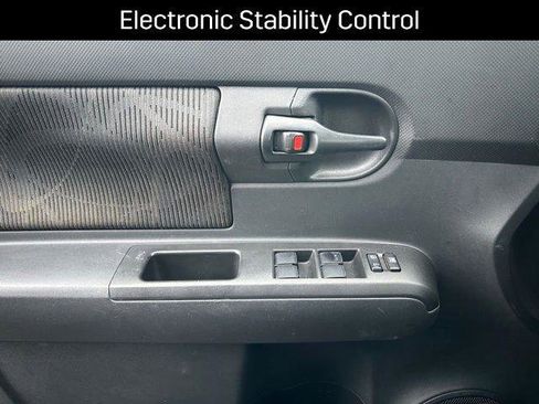 Used 2014 Scion xB image 9