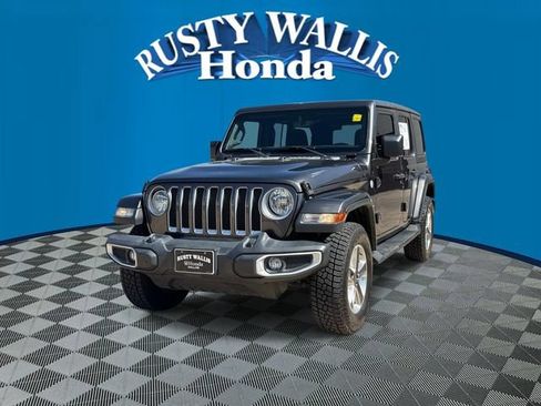 Used 2021 Jeep Wrangler Unlimited Sahara AWD/4WD image 4
