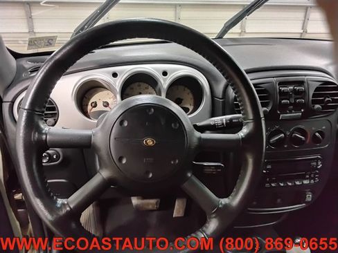 Used 2004 Chrysler PT Cruiser Limited FWD image 11