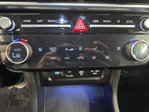 Used 2025 Hyundai Tucson SEL AWD/4WD image 19