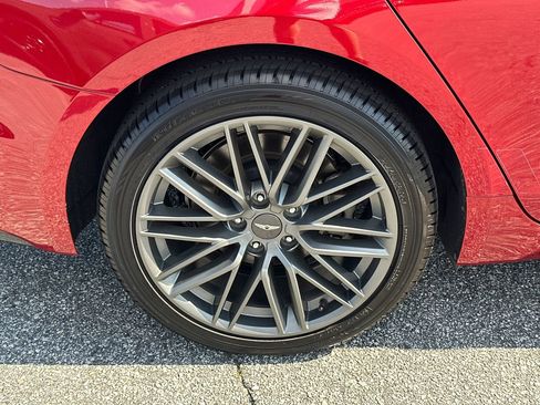 Used 2019 Genesis G70 2.0T Advanced RWD image 17