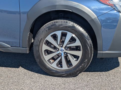 Certified 2025 Subaru Outback image 10