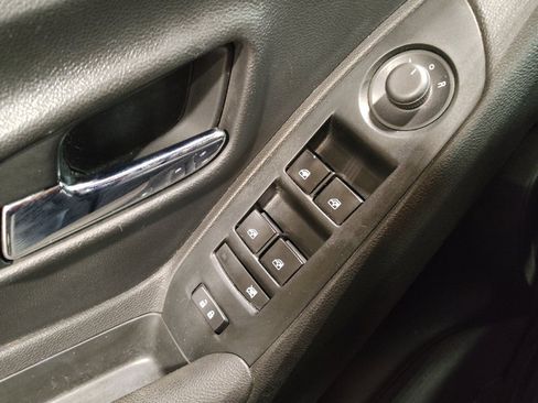 Used 2020 Chevrolet Trax LS w/ Tint and Cruise Package image 27