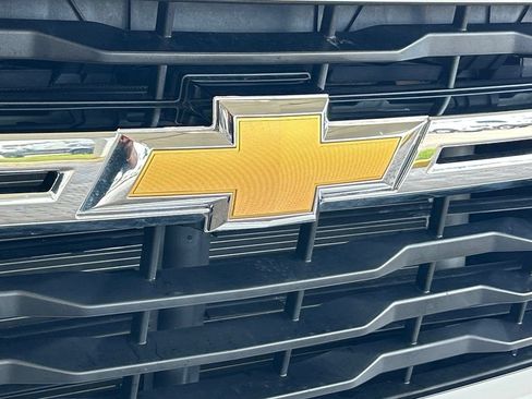 Used 2025 Chevrolet Silverado 2500 LT w/ Convenience Package AWD/4WD image 22