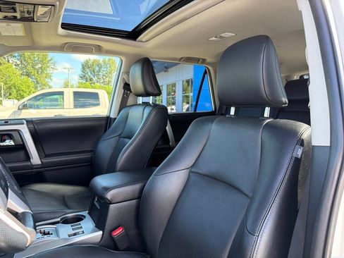 Used 2023 Toyota 4Runner Limited AWD/4WD image 13
