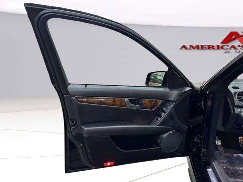 Used 2012 Mercedes-Benz C 300 Sport image 24