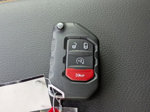 New 2025 Jeep Wrangler Sahara image 33