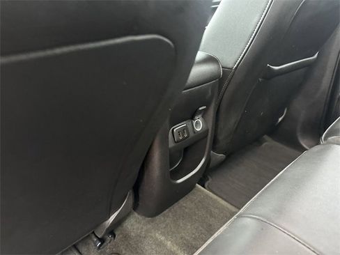 Used 2016 GMC Canyon SLT w/ Driver Alert Package image 25