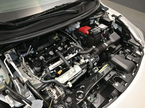 Used 2025 Nissan Versa SV image 23