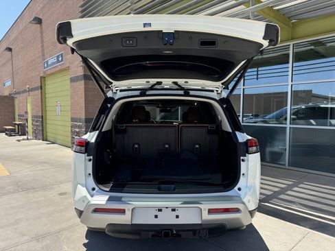 Used 2022 Nissan Pathfinder Platinum w/ Cargo Package image 42