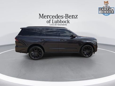Used 2025 Lincoln Navigator Reserve w/ Jet Appearance Package AWD/4WD image 9