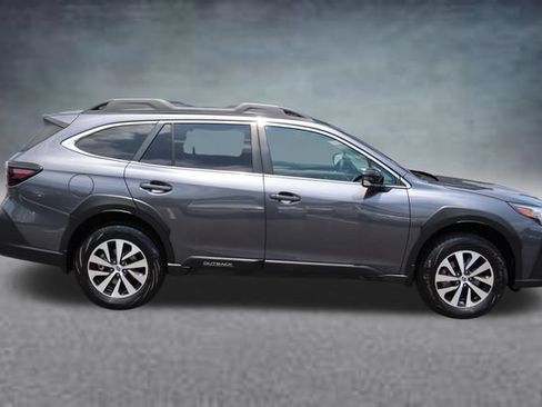 Certified 2025 Subaru Outback Premium w/ Popular Package #1A AWD/4WD image 2