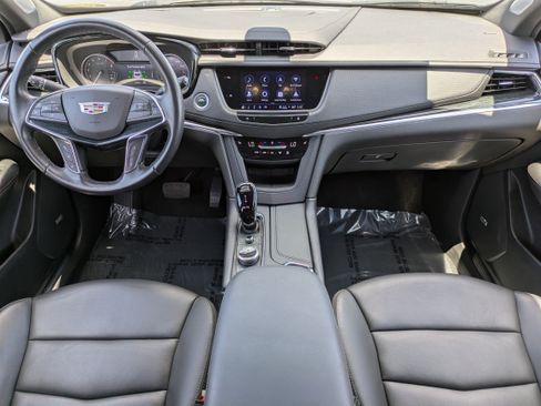 Certified 2023 Cadillac XT5 Premium Luxury AWD/4WD image 13