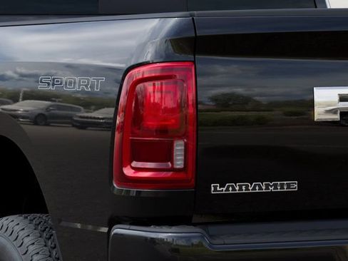 New 2026 RAM 2500 Laramie w/ Sport Appearance Package AWD/4WD image 9