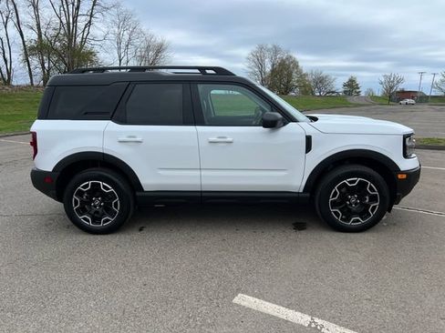 Used 2025 Ford Bronco Sport Outer Banks AWD/4WD image 12