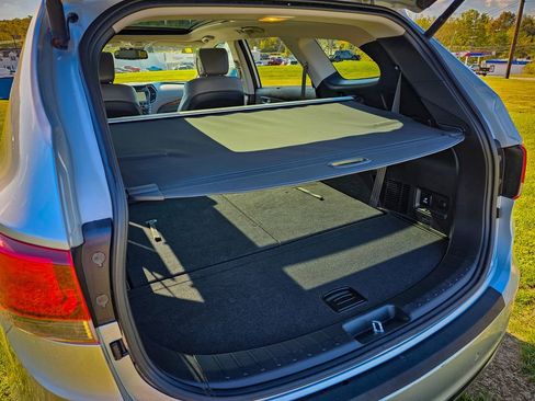 Used 2017 Hyundai Santa Fe SE w/ Cargo Package image 45