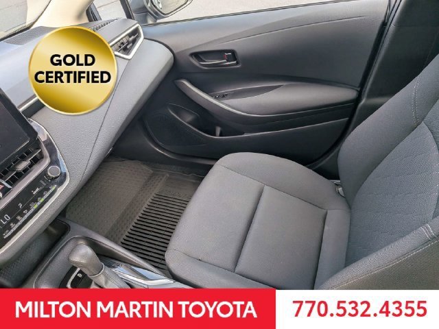 Used 2025 Toyota Corolla LE FWD image 16