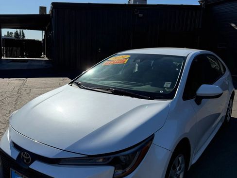 Used 2022 Toyota Corolla LE image 7