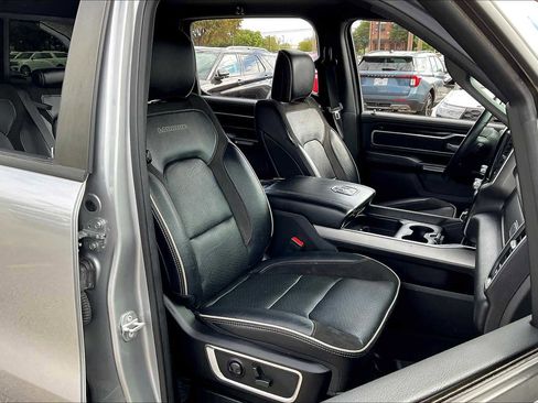Used 2022 RAM 1500 Laramie image 8